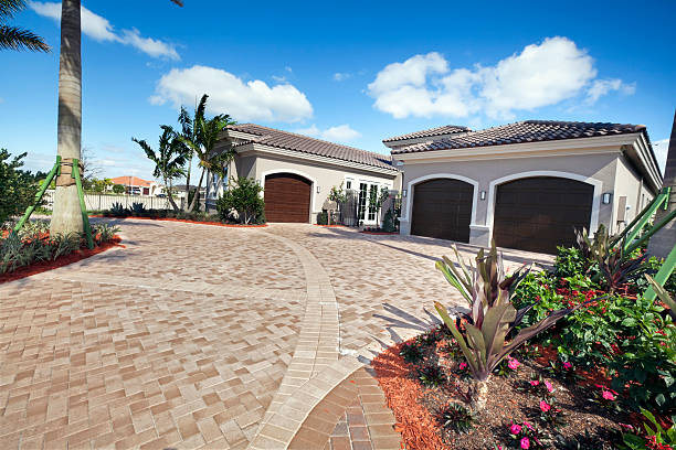 Best Professional Driveway Pavers  in La Blanca, TX